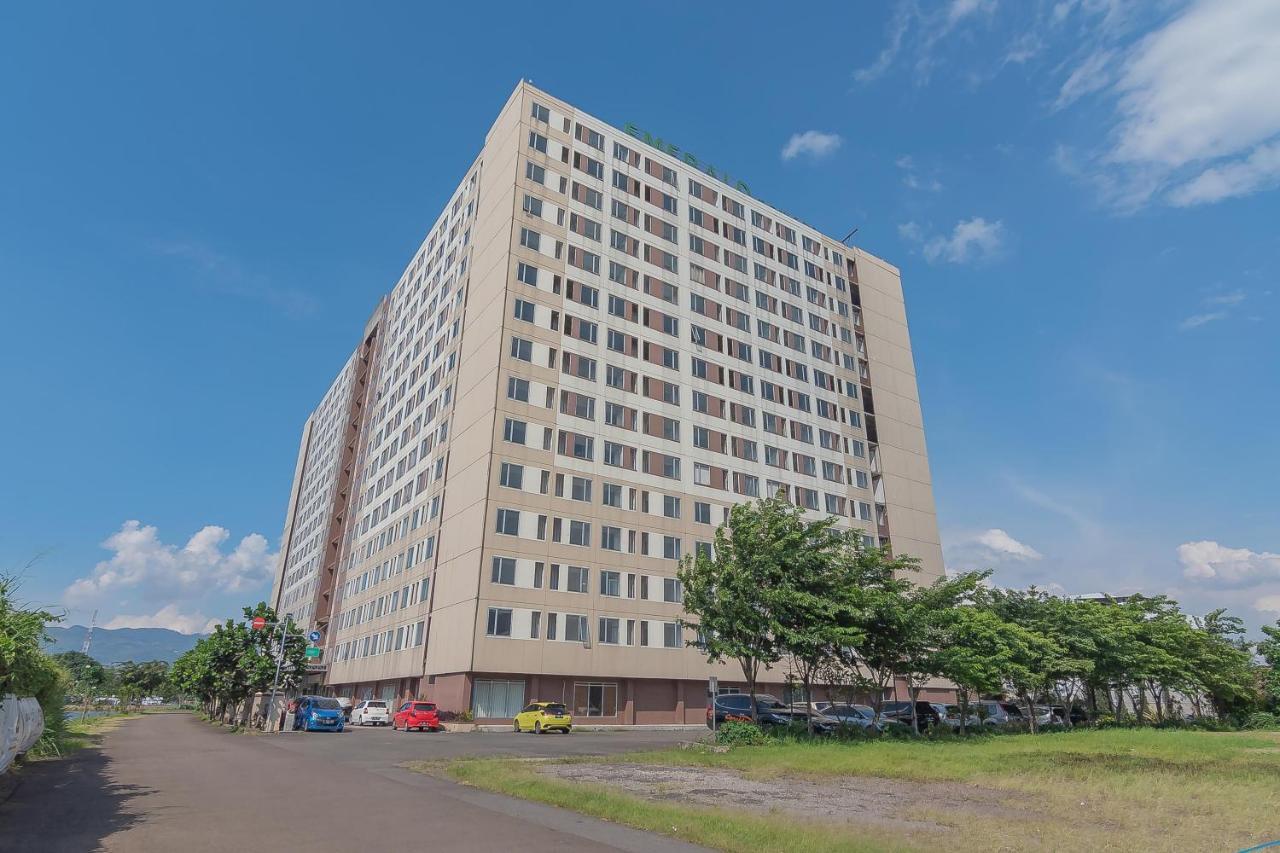 Reddoorz Apartment @ Emerald Towers Bandung Dış mekan fotoğraf