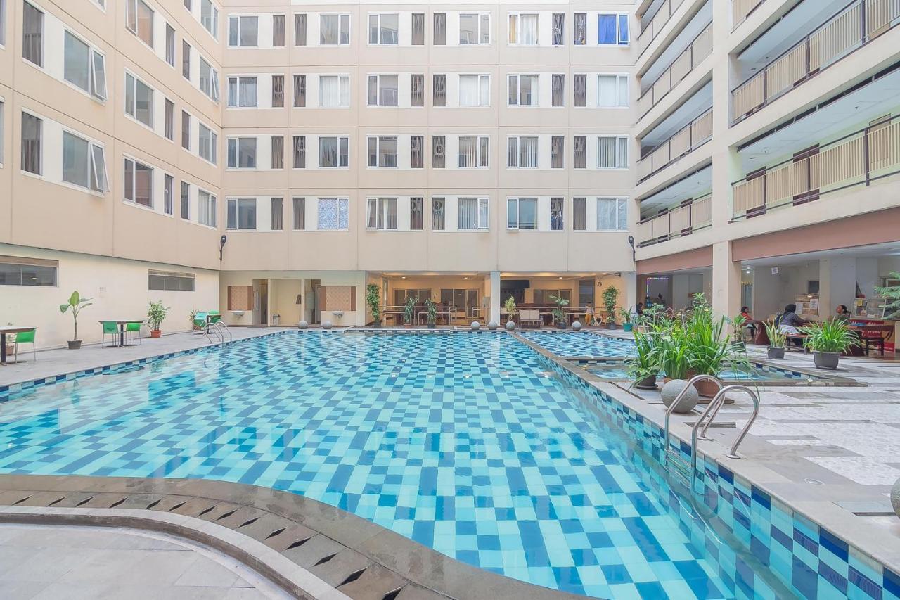 Reddoorz Apartment @ Emerald Towers Bandung Dış mekan fotoğraf