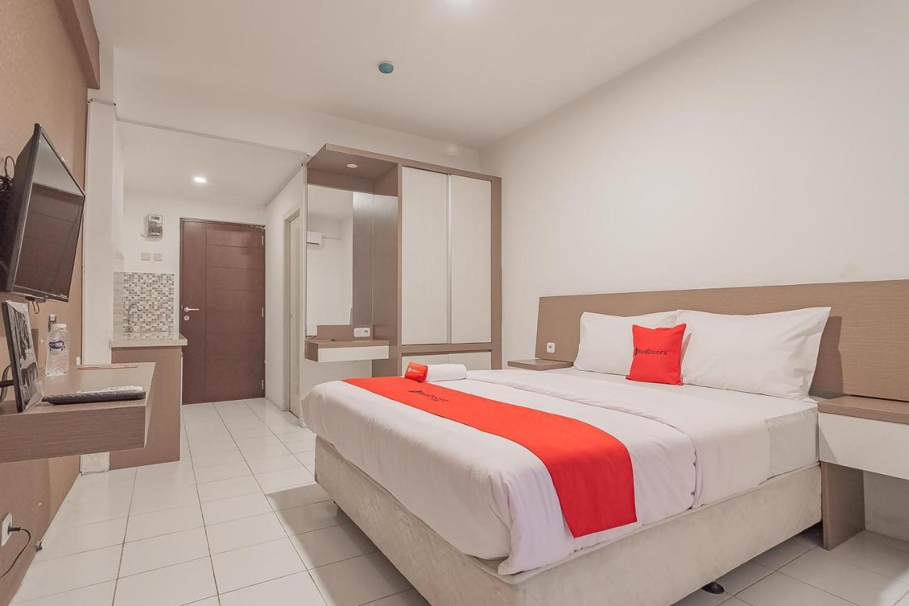 Reddoorz Apartment @ Emerald Towers Bandung Dış mekan fotoğraf