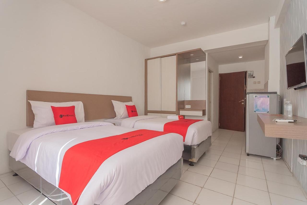 Reddoorz Apartment @ Emerald Towers Bandung Dış mekan fotoğraf