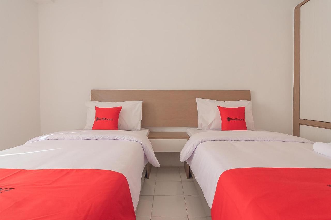 Reddoorz Apartment @ Emerald Towers Bandung Dış mekan fotoğraf